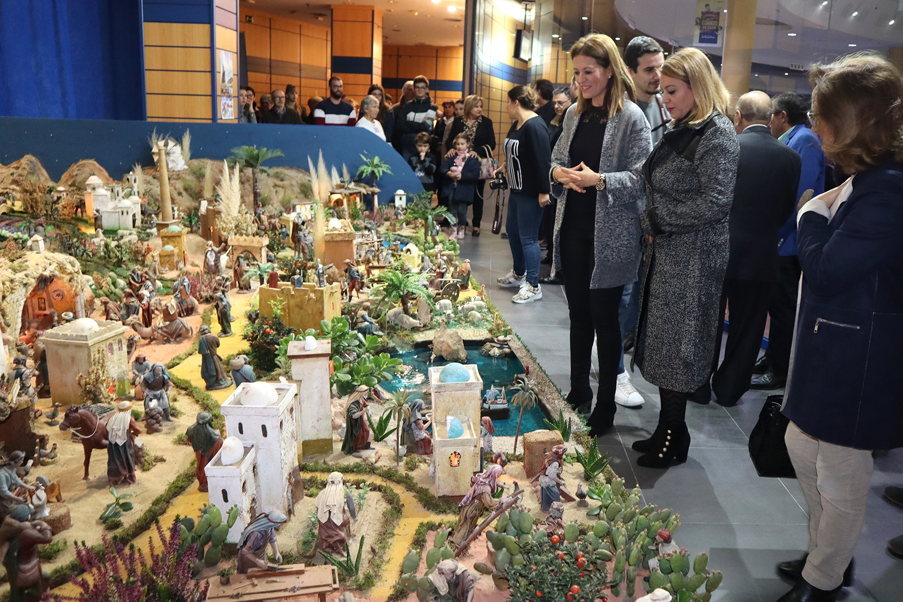 EL BELÉN MUNICIPAL ABRE SUS PUERTAS EN CENTRO COMERCIAL ÁGUILAS PLAZA